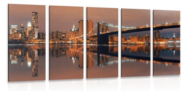 Quadri 5 pezzi – Riflesso di Manhattan nell'acqua