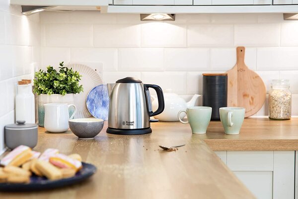Russell Hobbs Bollitore elettrico acqua Capacit 1 litro Potenza 2400 Watt Acciaio inox Autospegnimento colore Silver - 24991-70 Adventure