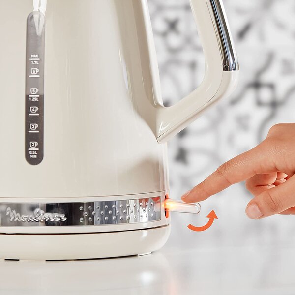 Moulinex Bollitore Elettrico Capacit 1,7 Litri Potenza 2400 Watt Autospegnimento colore Avorio - BY320A10 Soleil BY320
