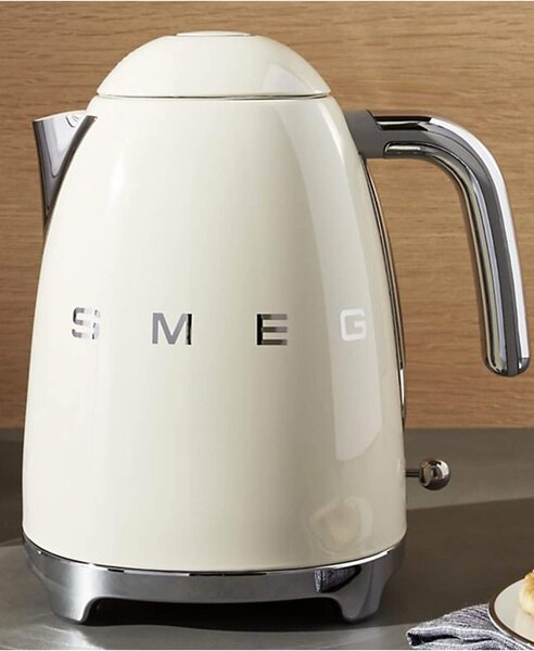 Smeg Bollitore Elettrico Capacit 1,7 Litri Potenza 2400 Watt Base 360 colore Bianco - KLF03WHEU