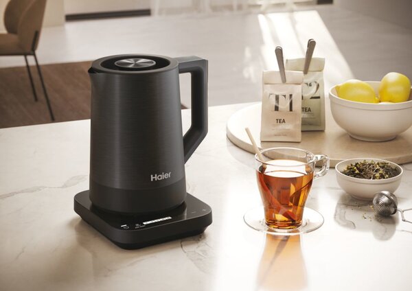 Haier Bollitore Elettrico Capacit 1.7 Litri Potenza 2200 Watt Touch con 7 Livelli di Temperatura e Termostato Regolabile colore Nero - HKE5A 011 S