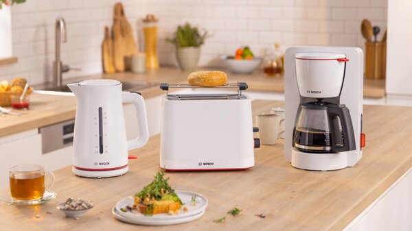 Bosch Bollitore Elettrico Capacit 1.7 Litri Potenza 2400 Watt Spegnimento Automatico colore Bianco - TWK3M121