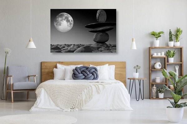 Quadro su tela – Pietre impilate alla luce della luna in bianco e nero