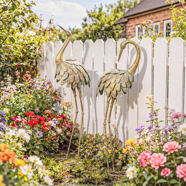 Outsunny Set da 2 Statue da Giardino, Scultura di Airone in Metallo, Statue di uccelli 91/95cm, per Cortile, Stagno, Terrazza, oro/blu | Aosom Italy