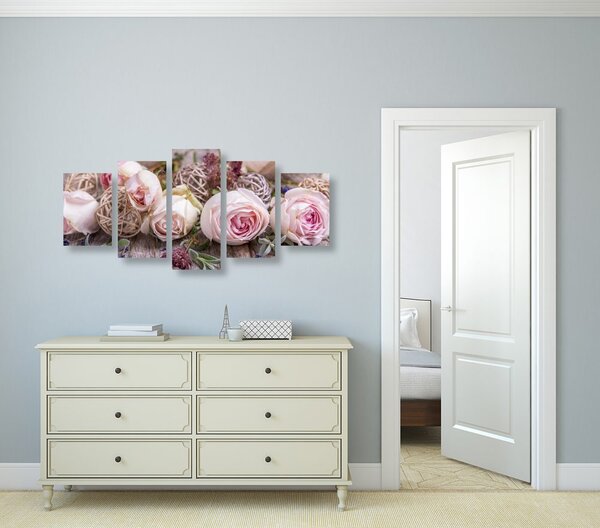 Quadri 5 pezzi – Composizione floreale festosa di rose