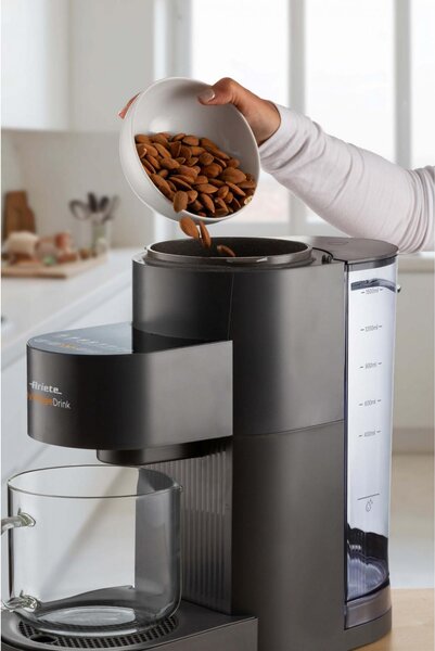 Ariete Centrifuga Elettrica Macchina per Bevande Vegetali Capacit 1.5 Litri Potenza 1200 Watt con Lame in Acciaio Inox colore Nero - 00C065000AR0 