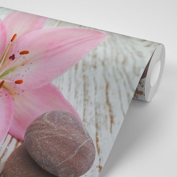 Carta da parati – Giglio rosa e pietre Zen