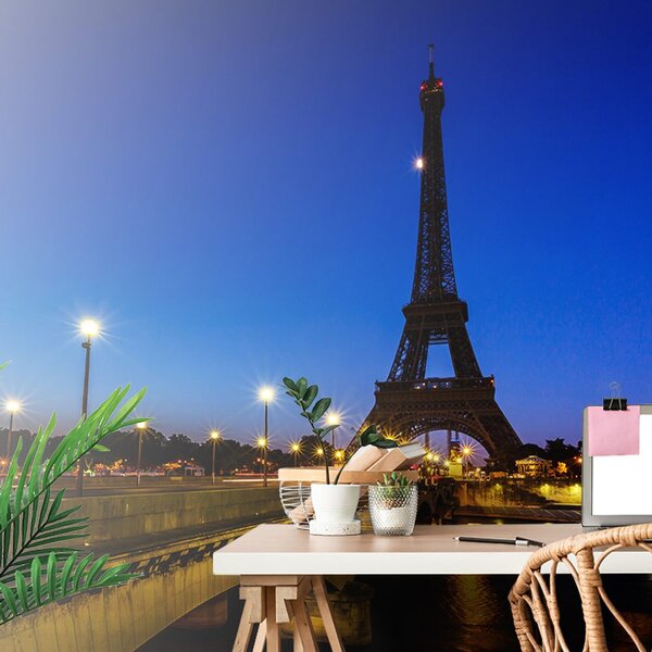 Carta da parati – Torre Eiffel di notte