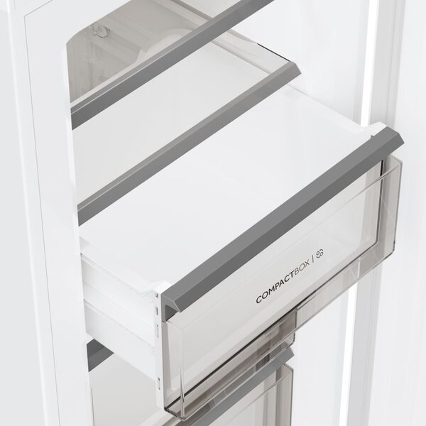 Haier Congelatore a Cassetti Verticale Capacit 226 Litri Classe energetica E Capacit di congelamento 14 kg/24h No Frost colore Bianco - H4F226WEH1