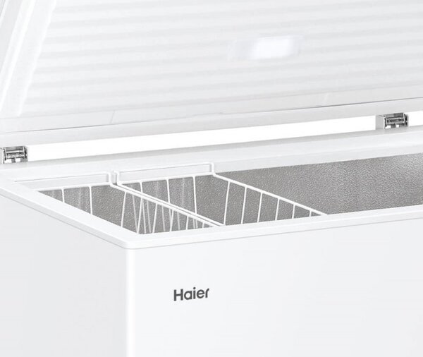 Haier Congelatore a Pozzetto Orizzontale Capacit di Congelamento 13.5 kg/24h Capacit 300 litri Classe energetica E - HCE301E