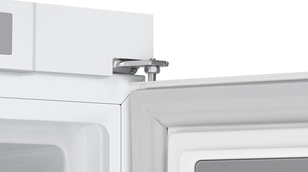 Samsung Congelatore Verticale a Cassetti Capacit 220 Litri Classe energetica E Capacit di Congelamento 12 Kg/24h Raffreddamento No Frost - BRZ227