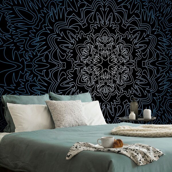 Carta da parati – Mandala ornamentale su sfondo nero