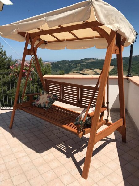 VivaGarden Dondolo da Giardino 3 Posti con Tettuccio Parasole in Legno Dimensioni 206x130x200 cm colore Marrone