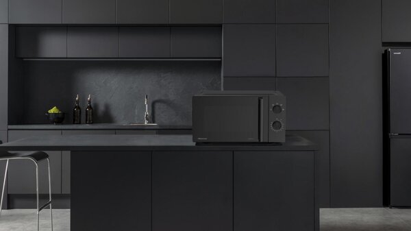 Hisense Forno Microonde Capacit 20 Litri Potenza 700 Watt Display LED colore Nero - H20MOBP1HI