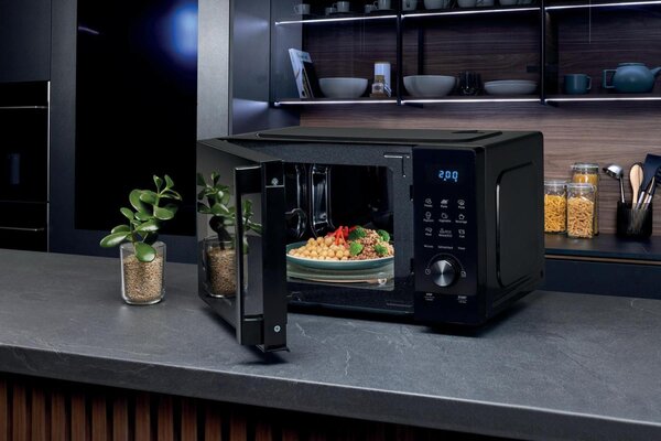 Hisense Forno Microonde combinato Capacit 20 Litri Potenza 700 Watt Nero - H20MOBSD1H