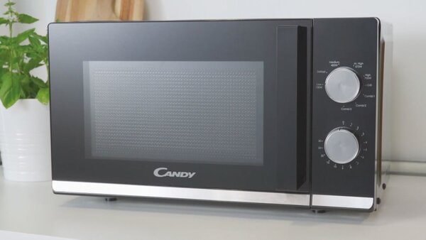 Candy Forno Microonde Combinato con Grill Capacit 20 Litri Potenza 700 Watt colore Nero - CMG20TNMB