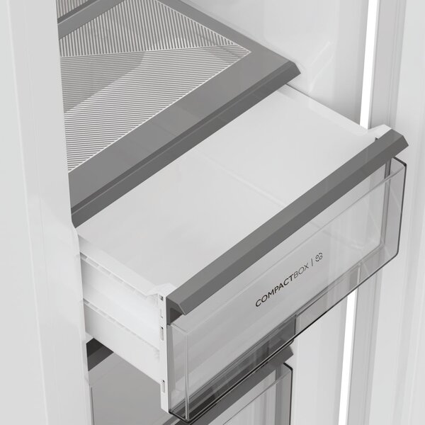 Haier Congelatore a Cassetti Verticale Capacit 272 Litri Classe energetica E Capacit di congelamento 16 kg/24h No Frost - H4F272WEH1