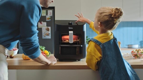 MIDEA Friggitrice ad Aria 11 Litri 2 Zone (5+6) Potenza 2200W con Timer e 10 Programmi Pre-impostati colore Nero - MAD1100DADK