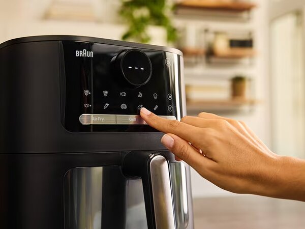 Braun Friggitrice ad Aria 3 in 1 Capacit 6 Litri Potenza 2000 Watt con Display Touch e Temperatura Regolabile colore Nero - HF 5073 MultiFry 5
