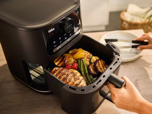 Braun Friggitrice ad Aria 3 in 1 Capacit 6 Litri Potenza 2000 Watt con Display Touch e Temperatura Regolabile colore Nero - HF 5073 MultiFry 5