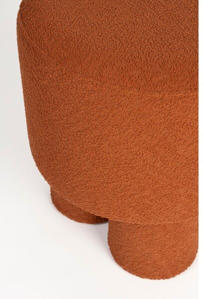 Poggiapiedi color mattone con rivestimento in bouclé Marcos – White Label
