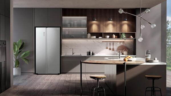 Hisense Frigorifero Americano Side by Side Capacit 550 Litri Classe E No Frost colore Inox - RS711N4ACE