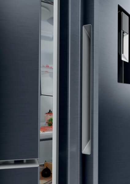 Haier Frigorifero Americano Side by Side Capacit 573 Litri Classe energetica E Raffreddamento No Frost colore Nero - HSPR79F18EWMB SBS 3D