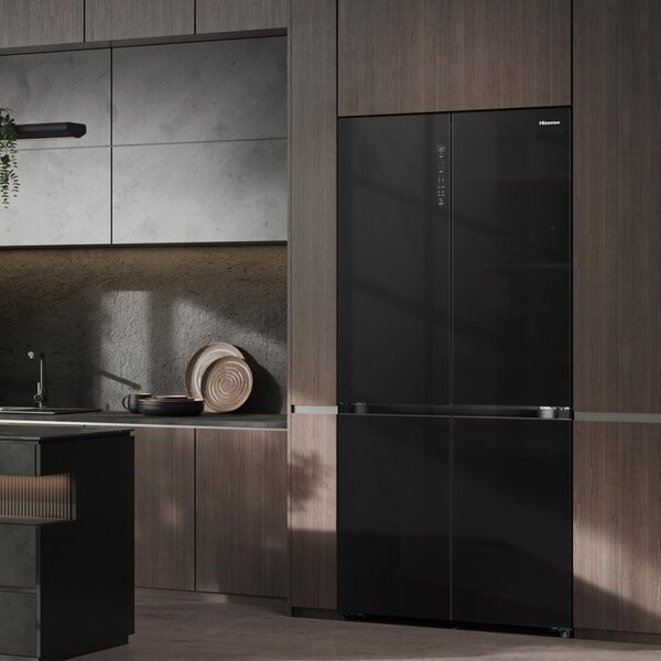 Hisense Frigorifero Americano Side by Side Capacit 591 Litri Classe energetica E Raffreddamento No Frost colore Nero - RQ768N4GBE