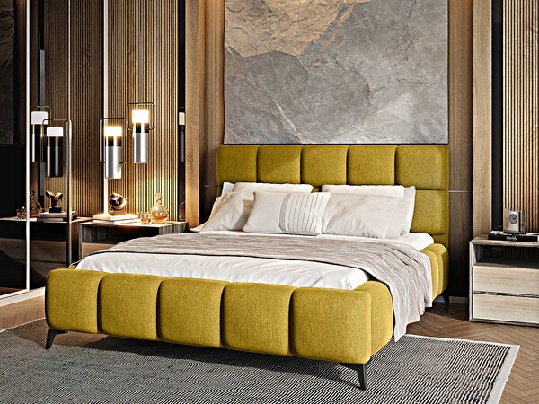 Accogliente camera da letto bianca con big twin-size e accessori di colore  giallo Foto stock - Alamy