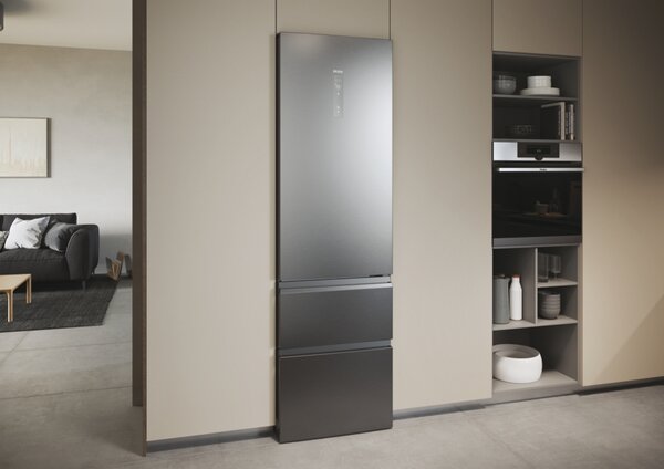 Haier Frigorifero Combinato 3 Porte Capacit 360 Litri Classe energetica D Raffreddamento No Frost colore Acciaio Inox - HTW 3618DNMG