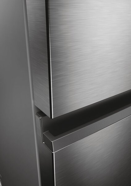 Haier Frigorifero Combinato 3 Porte Capacit 414 Litri Classe energetica D Raffreddamento No Frost colore Argento - HTW5620DNMG 3D 60 Serie 5