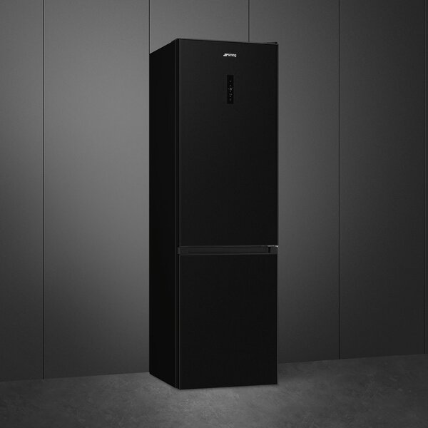 Smeg Frigorifero Combinato Capacit 300 Litri Classe energetica D Raffreddamento No Frost colore Nero - RC20KDND