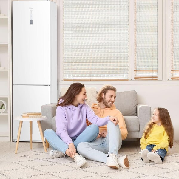 MIDEA Frigorifero Combinato Capacit 310 Litri Classe energetica E Raffreddamento No Frost colore Bianco - MDRB424FGE01OE
