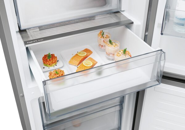 Candy Frigorifero Combinato Capacit 355 Litri Classe energetica E Raffreddamento No Frost colore Acciaio Inox - CNCQ4T618EX Fresco