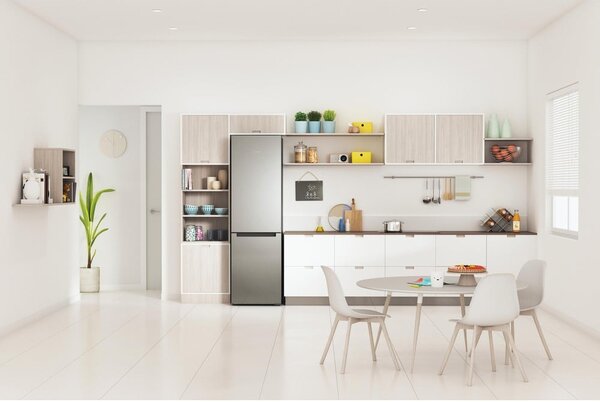 Indesit Frigorifero Combinato Capacit 367 Litri Classe E Raffreddamento No Frost Multiflow colore Inox - INFC9 TI22X