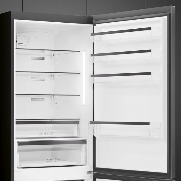 Smeg Frigorifero Combinato Capacit 481 Litri Classe energetica D Raffreddamento No Frost colore Inox - FC48KDND