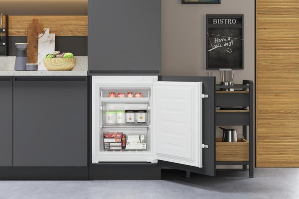 Hotpoint Ariston Frigorifero combinato da incasso No Frost capacit 280 lt Classe F Inverter - HAC20 T121