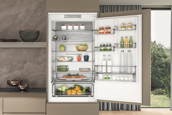 Whirlpool Frigorifero Combinato da Incasso No Frost Classe D Capacit 295 Litri - WH SP70 T122