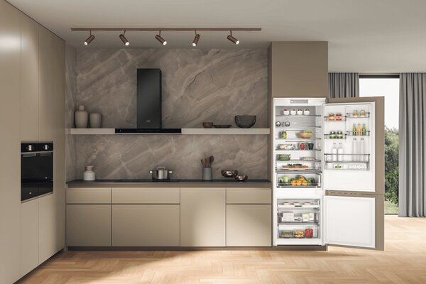 Whirlpool Frigorifero Combinato da Incasso No Frost Classe D Capacit 295 Litri - WH SP70 T122