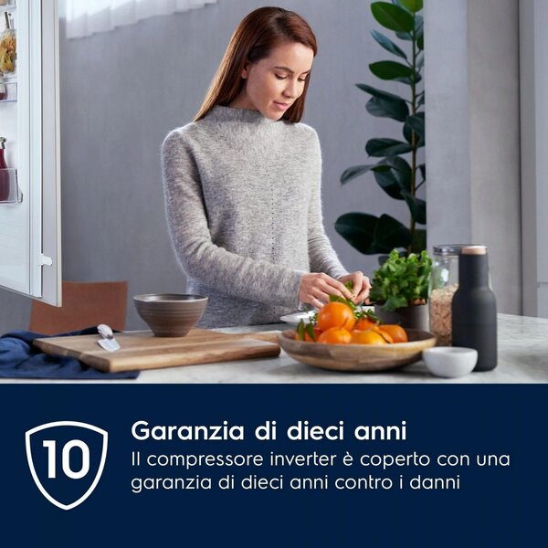Electrolux Frigorifero da Incasso Combinato 257 Litri Total No Frost Classe E - ENT6NE18S1