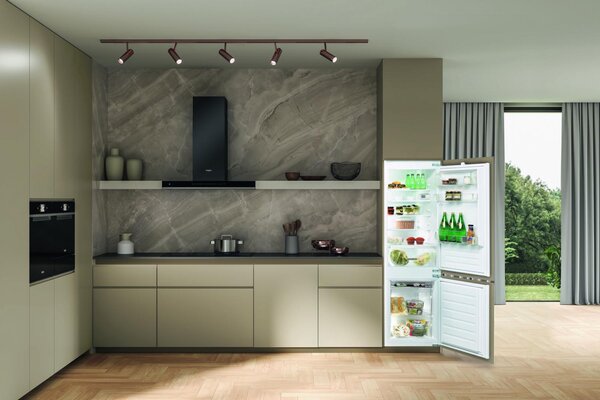 Whirlpool Frigorifero da Incasso Combinato 273 Litri Classe E Raffreddamento Statico - ART 66001 E