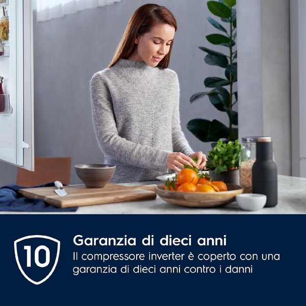 Electrolux Frigorifero da Incasso Combinato 269 Litri Classe E Low Frost colore Bianco Serie 500 ColdSense - KND5FE18S