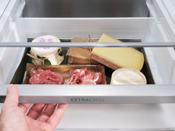 Electrolux Frigorifero da Incasso Combinato Capacit 217 Litri Classe energetica E Raffreddamento No Frost - LNT6ME18S