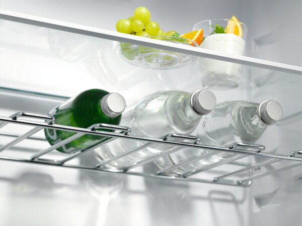 Electrolux Frigorifero da Incasso Combinato Capacit 217 Litri Classe energetica E Raffreddamento No Frost - LNT6ME18S