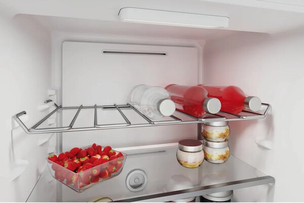 Hotpoint Ariston Frigorifero da Incasso Combinato Capacit 250 Litri Classe energetica E Raffreddamento No Frost - HAC18 T542 2