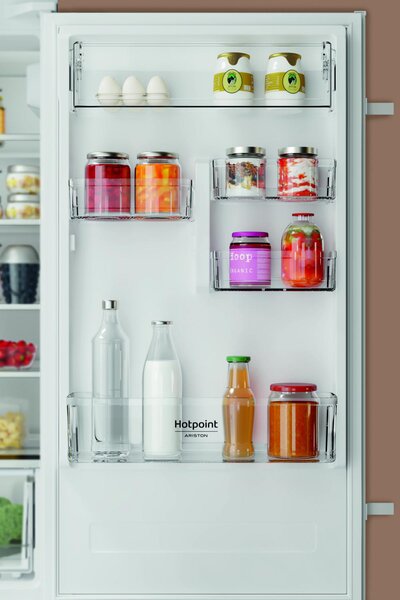 Hotpoint Ariston Frigorifero da Incasso Combinato Capacit 250 Litri Classe energetica E Raffreddamento No Frost colore Bianco - HAC18 T2