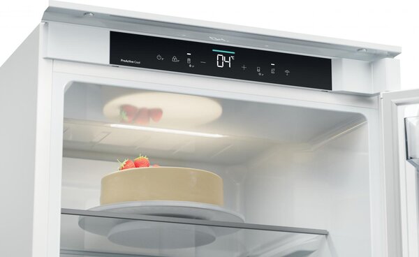 Candy Frigorifero da Incasso Combinato Capacit 251 Litri Classe energetica E Raffreddamento No Frost colore Bianco - CNBQT3518E