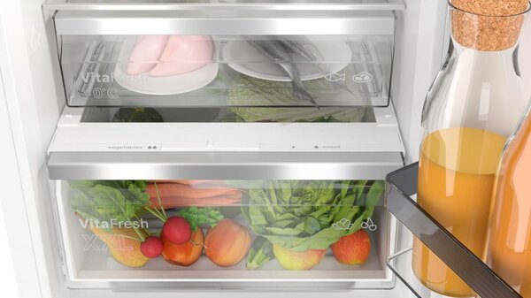 Bosch Frigorifero da Incasso Combinato Capacit 260 Litri Classe energetica D Raffreddamento No Frost - KIN86ADD0