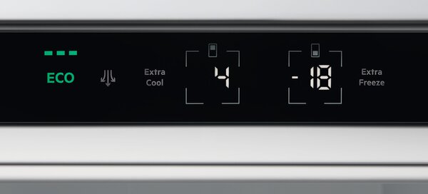 Electrolux Frigorifero da Incasso Combinato Capacit 256 Litri No Frost Classe E Serie 700 - ENG7TE18S