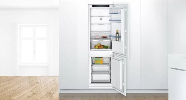 Bosch Frigorifero da Incasso Combinato Capacit 260 Litri Classe energetica E Raffreddamento No Frost - KIN86VFE0 Serie 4